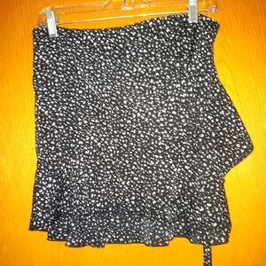 Women's size medium,  Shein mini skirt